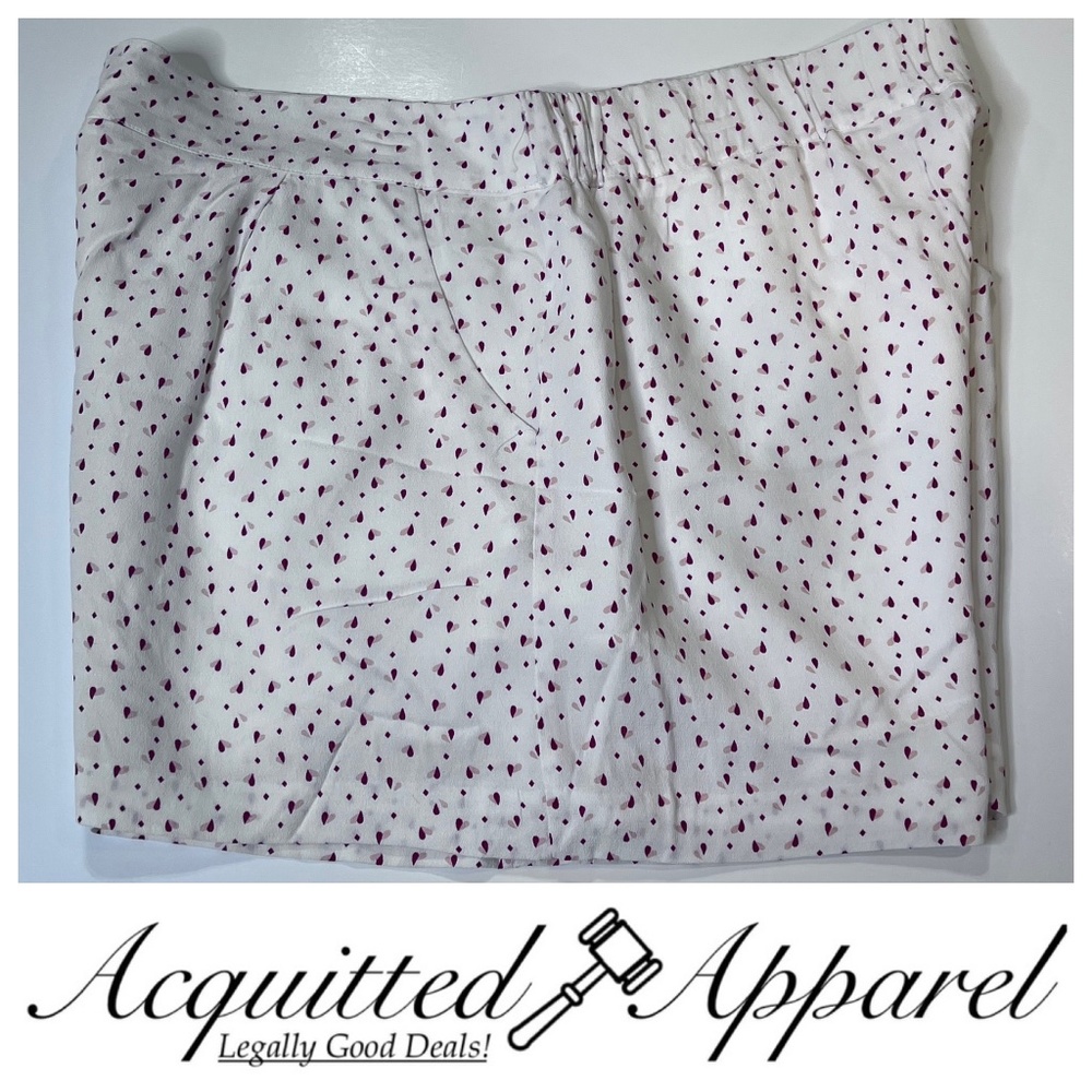 Disney by Lauren Conrad Alice in Wonderland Lined Pleated Front Soft Shorts NWT